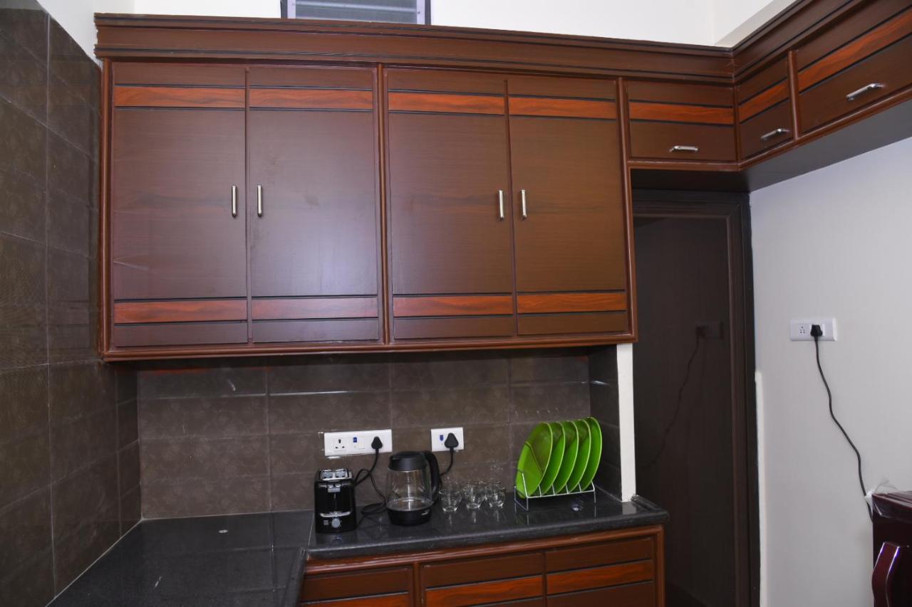 Four Seasons Home Stay Tirupati Esterno foto