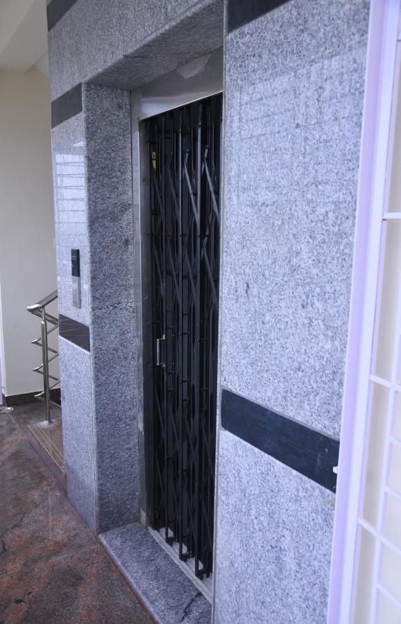 Four Seasons Home Stay Tirupati Esterno foto