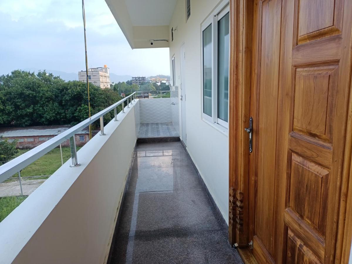 Four Seasons Home Stay Tirupati Esterno foto