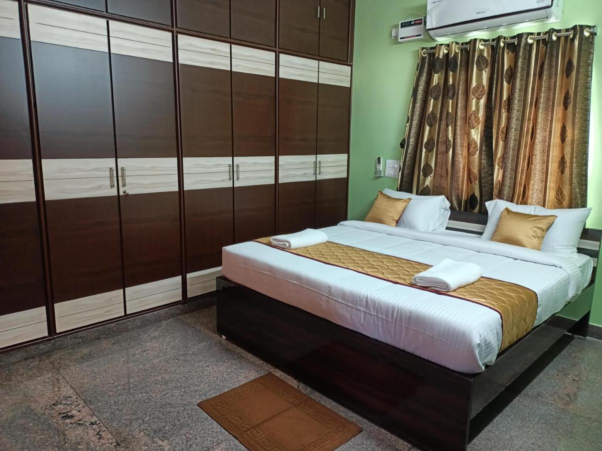 Four Seasons Home Stay Tirupati Esterno foto