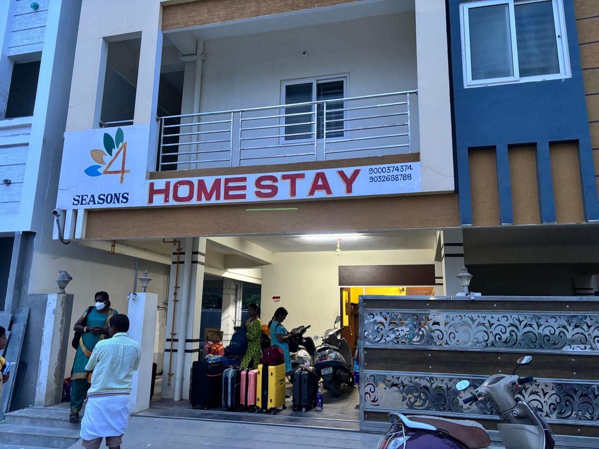 Four Seasons Home Stay Tirupati Esterno foto